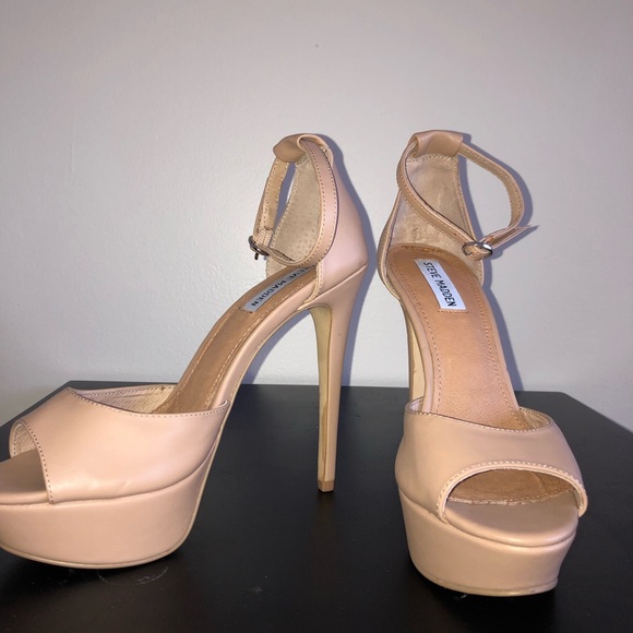 New W/O Tags Steve Madden heels, size 9 - Picture 2 of 5